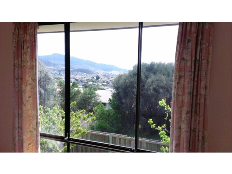 2/6 Wilkie Court, West Moonah TAS 7009