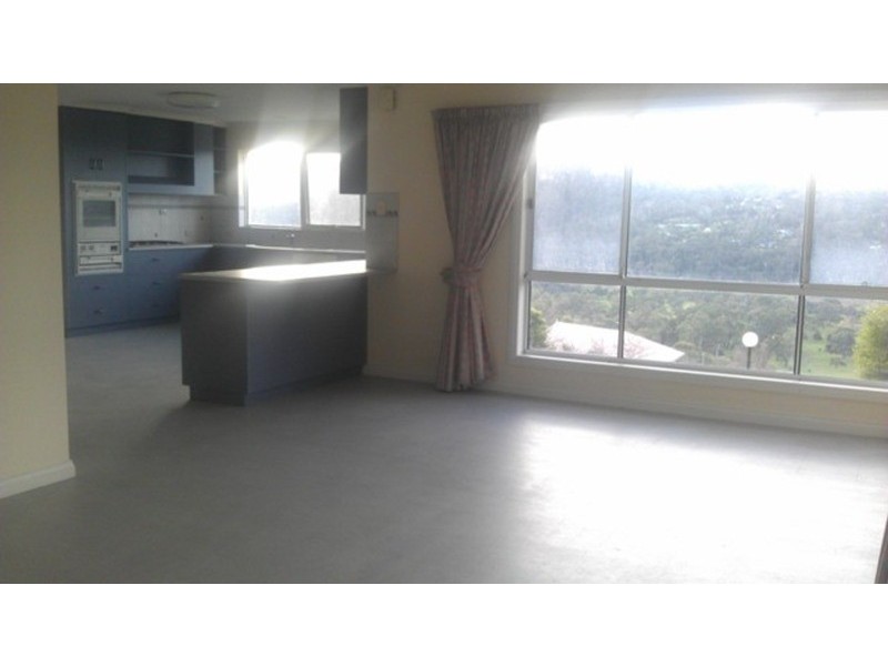 28 Dorset Drive, Kingston TAS 7050