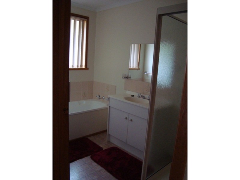 1/3 Chatterton  Court, Claremont TAS 7011