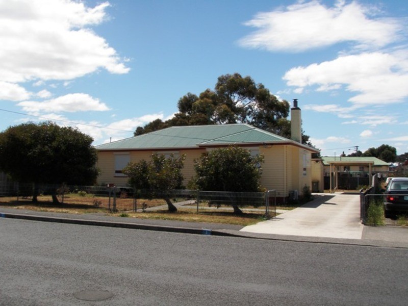 1 Negara Crescent, Goodwood TAS 7010