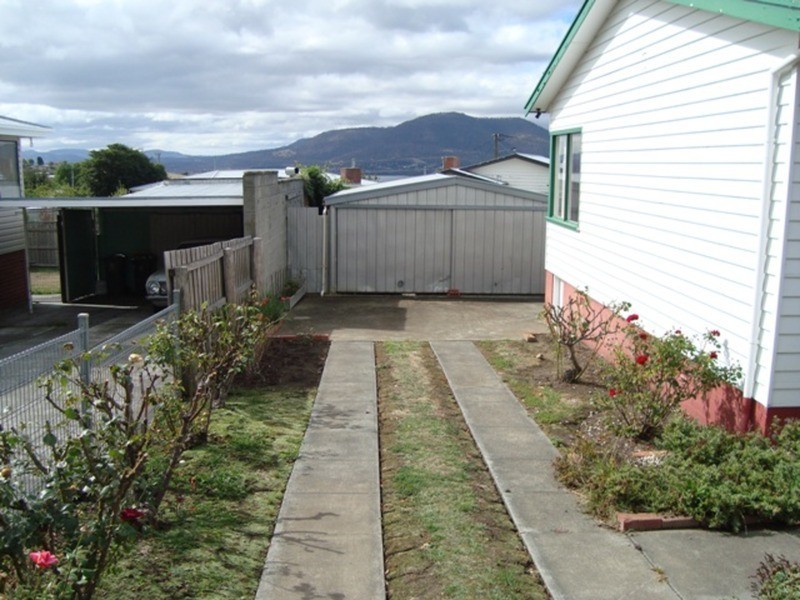 21 O’Brien Street, Glenorchy VIC 3385