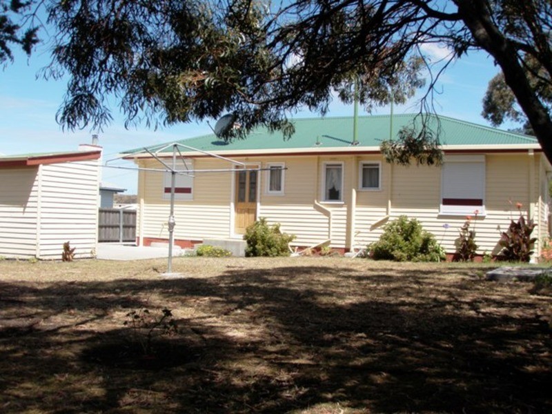 1 Negara Crescent, Goodwood TAS 7010