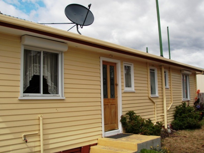 1 Negara Crescent, Goodwood TAS 7010