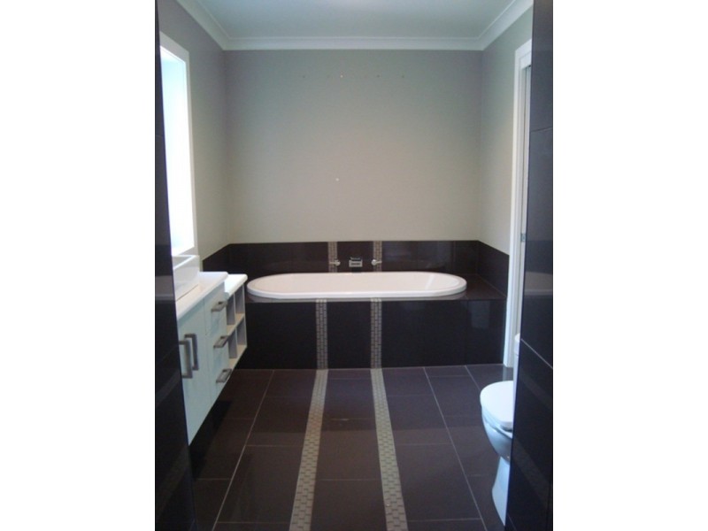 94 Gepp Parade, Derwent Park TAS 7009