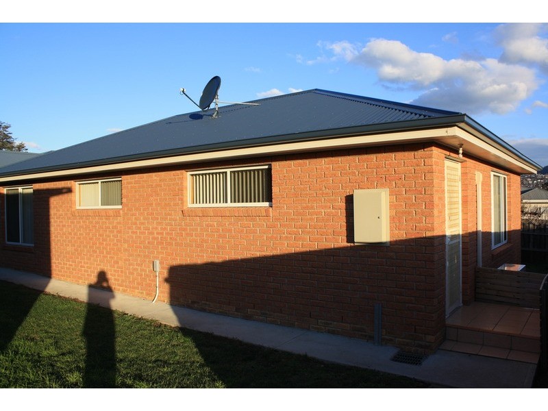 2/13 Bayswater Road, Moonah TAS 7009