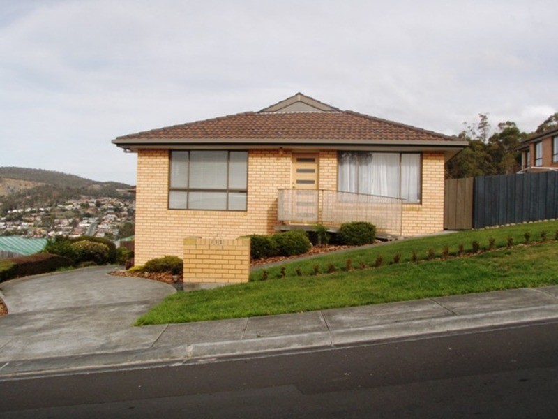 1/112 Amy Street, West Moonah TAS 7009