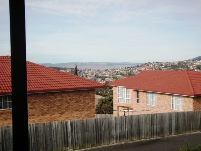 1/112 Amy Street, West Moonah TAS 7009