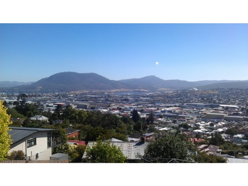 31 Walch Avenue, West Moonah TAS 7009