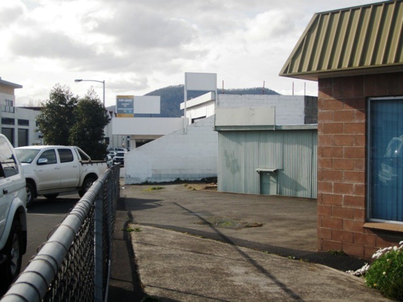 2 Lampton Avenue, Derwent Park TAS 7009