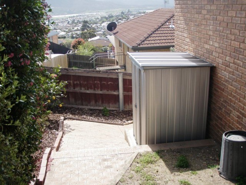 2/10 Donald Court, Glenorchy TAS 7010