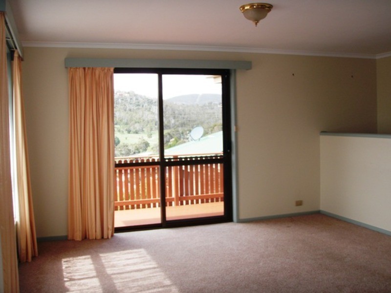 2/10 Donald Court, Glenorchy TAS 7010
