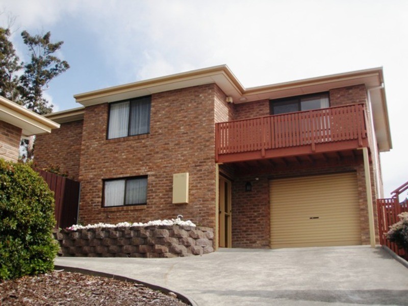 2/10 Donald Court, Glenorchy TAS 7010
