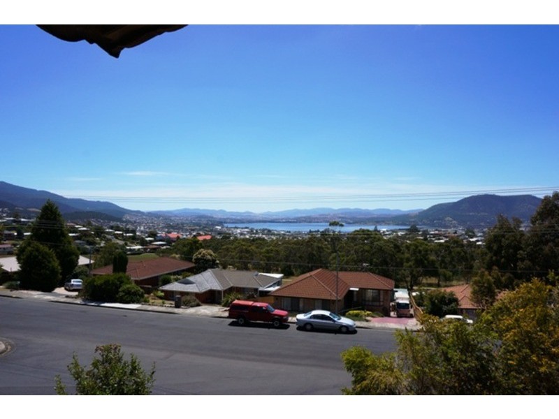 2/1 Cleland Court, West Moonah TAS 7009