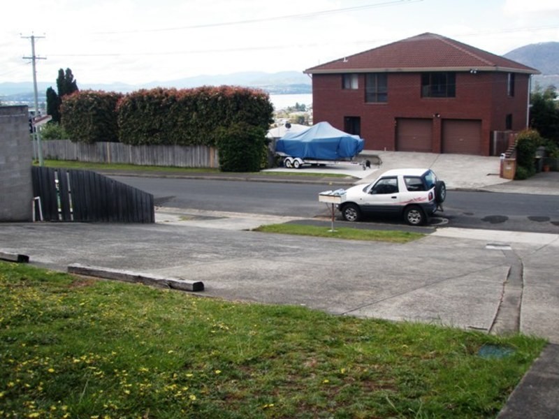 72 Ashbourne Grove, West Moonah TAS 7009