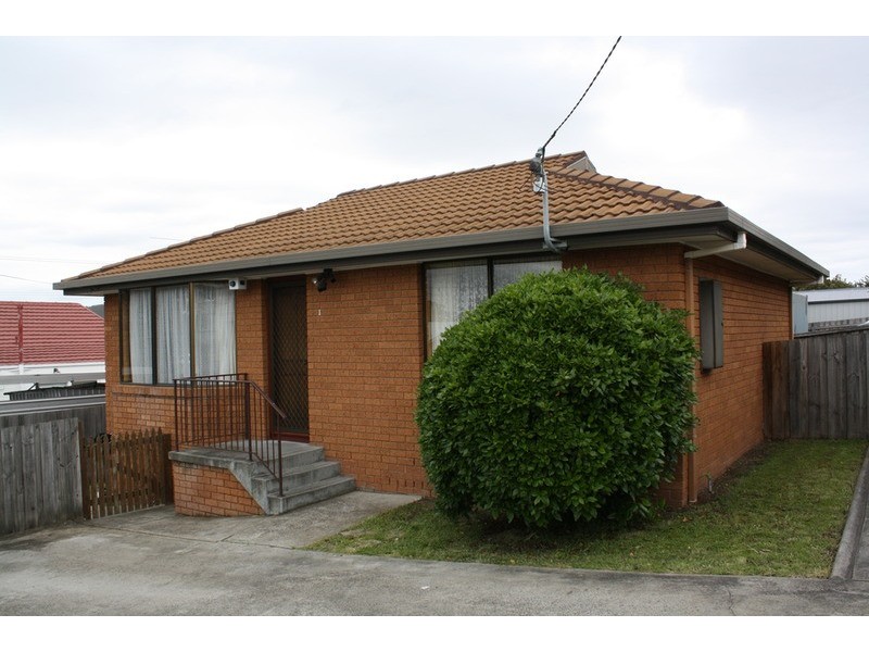 1/1a Graham Place, Derwent Park TAS 7009