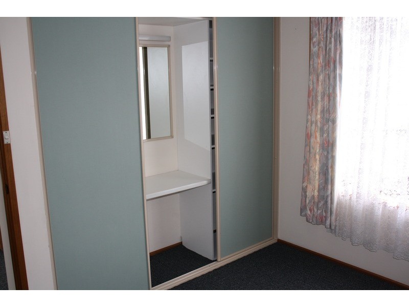 1/1a Graham Place, Derwent Park TAS 7009