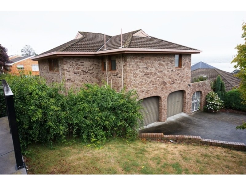 5 Hatton Gardens, Sandy Bay TAS 7005