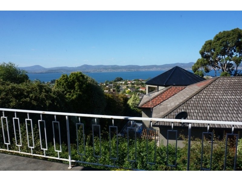 5 Hatton Gardens, Sandy Bay TAS 7005