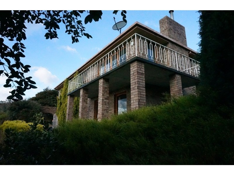 5 Hatton Gardens, Sandy Bay TAS 7005