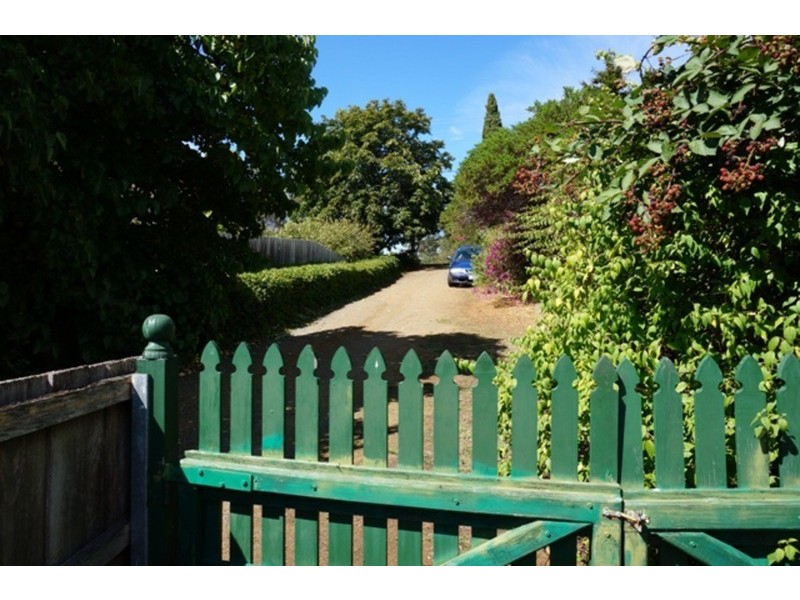 26a Nubeena Crescent, Taroona TAS 7053