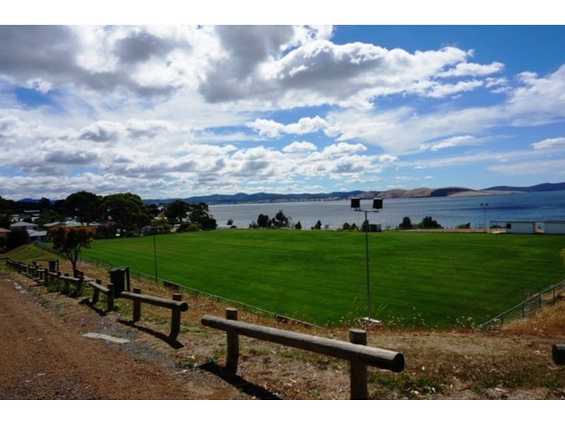 26a Nubeena Crescent, Taroona TAS 7053