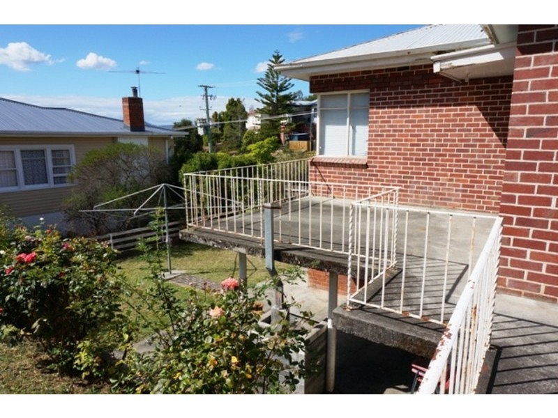 122 Springfield Avenue, West Moonah TAS 7009