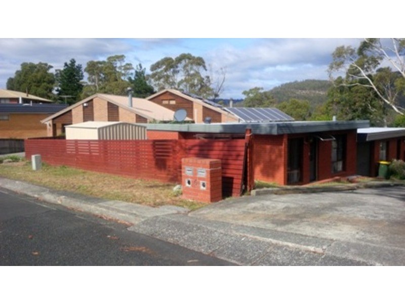 1/6 Clyde Court, Lenah Valley TAS 7008