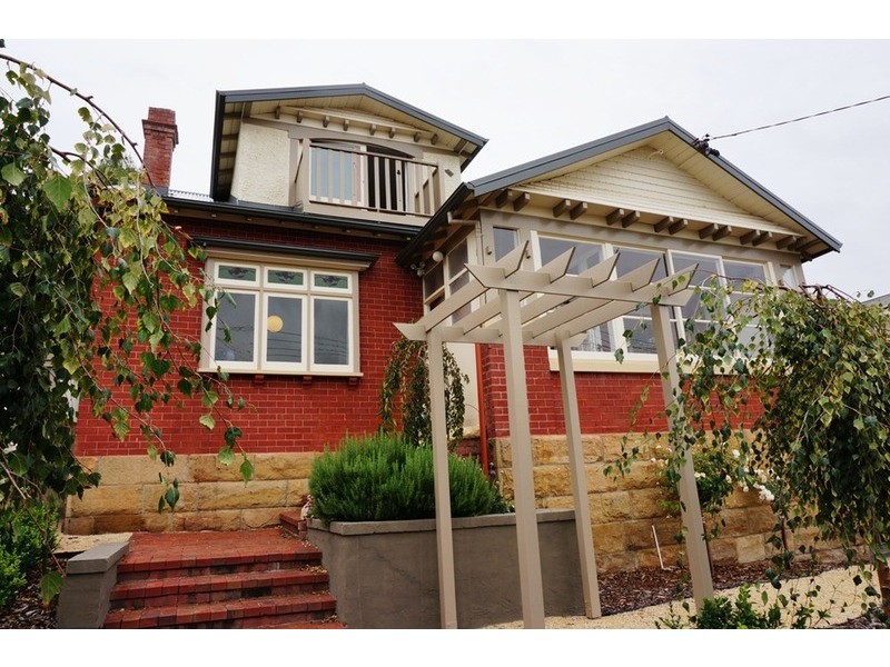 10 William Street, West Hobart TAS 7000