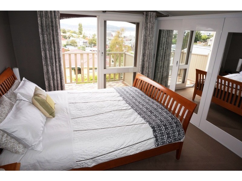 10 William Street, West Hobart TAS 7000