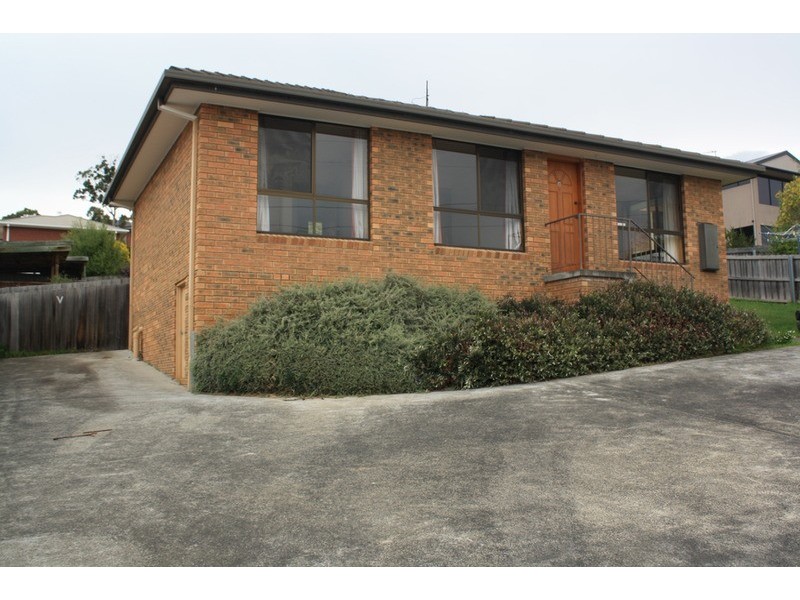 2/21 Nagle Place, Glenorchy TAS 7010