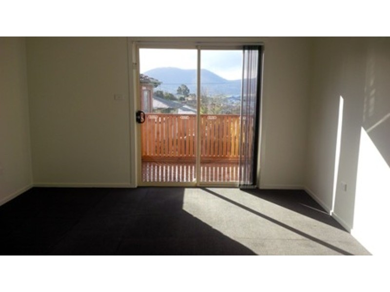 1/96 Springfield Avenue, West Moonah TAS 7009