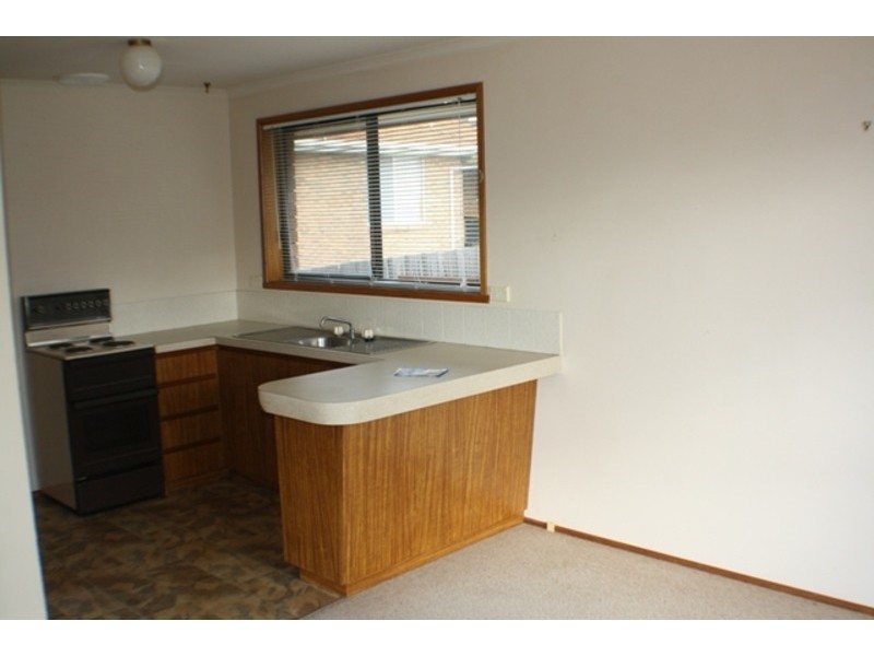 2/21 Nagle Place, Glenorchy TAS 7010