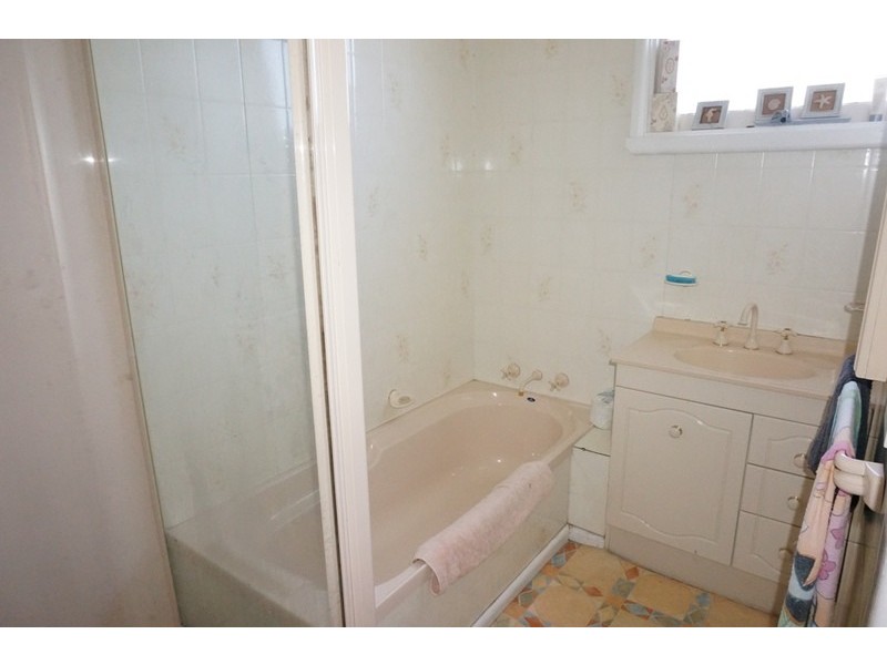 18 Malabar Road, Claremont TAS 7011