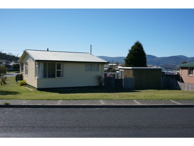 18 Malabar Road, Claremont TAS 7011