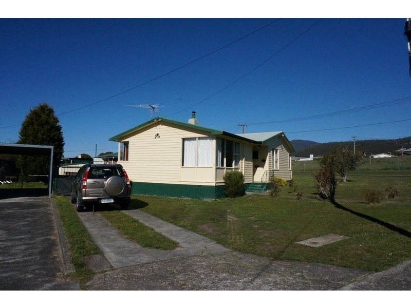 18 Malabar Road, Claremont TAS 7011