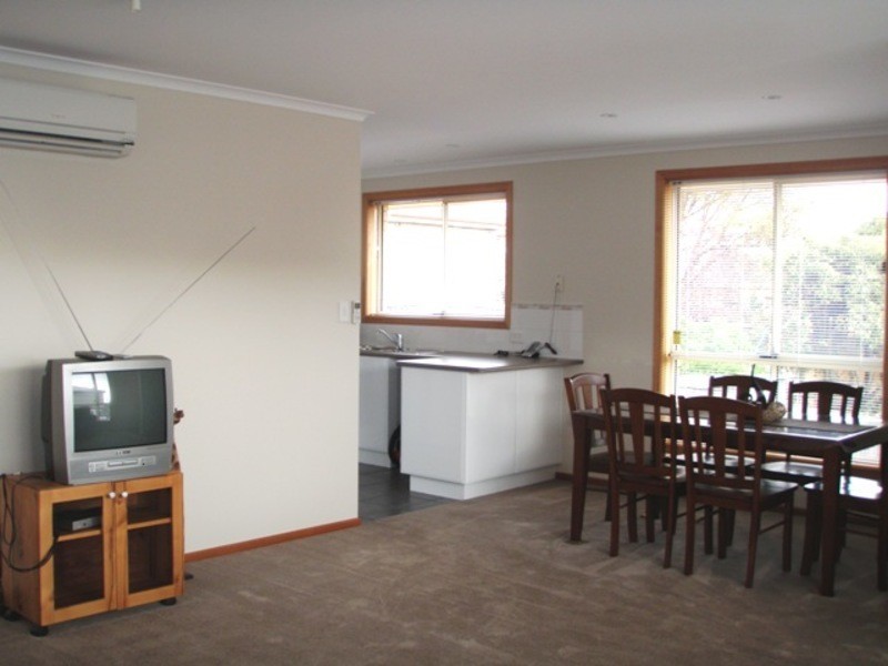 2/44 Clydesdale Avenue, Glenorchy TAS 7010