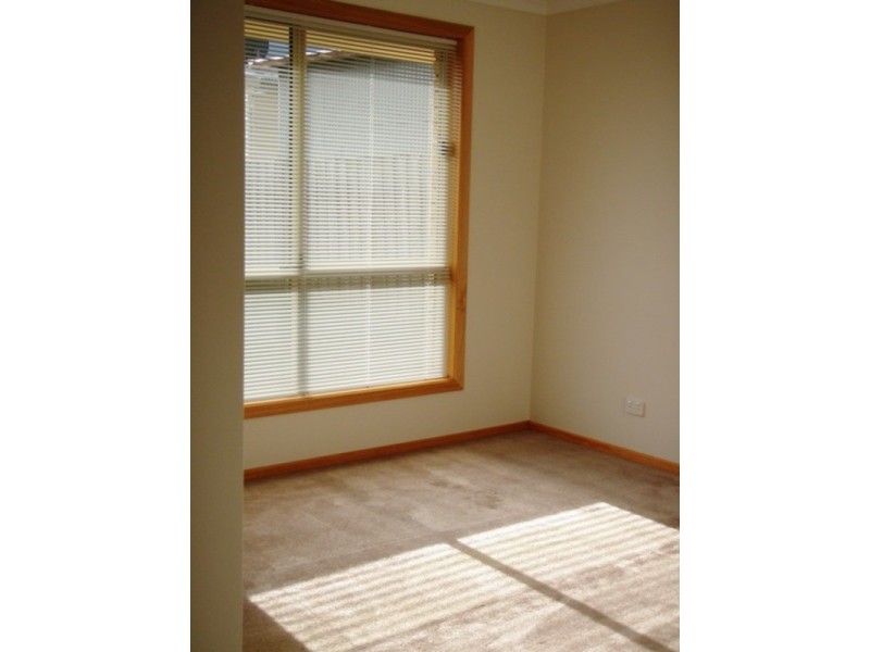 2/44 Clydesdale Avenue, Glenorchy TAS 7010