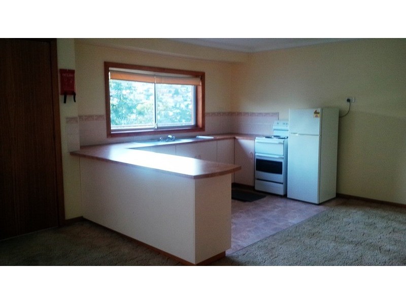 9 Shirley Boulevard, Lenah Valley TAS 7008