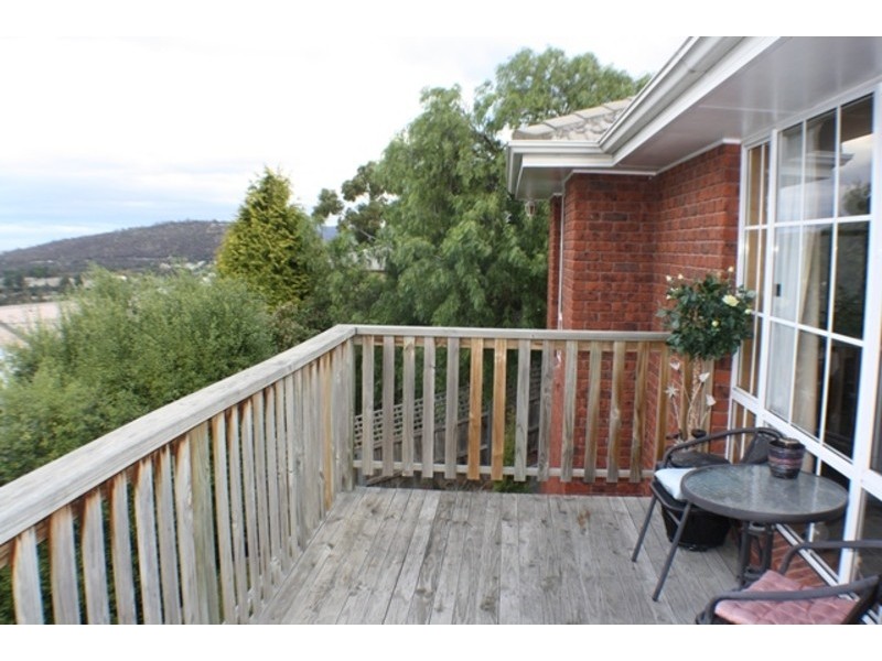2/52 Lucinda Parade, Lutana TAS 7009