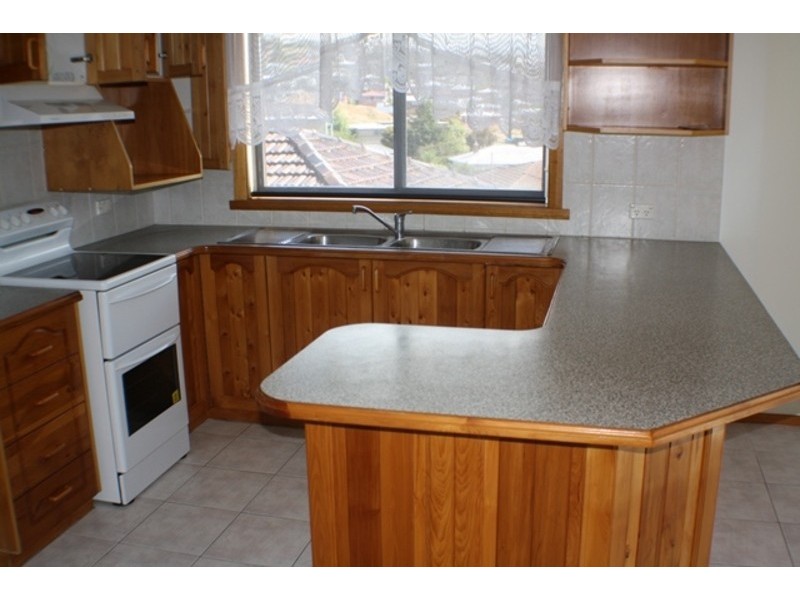 5 Rowana Court, Glenorchy TAS 7010