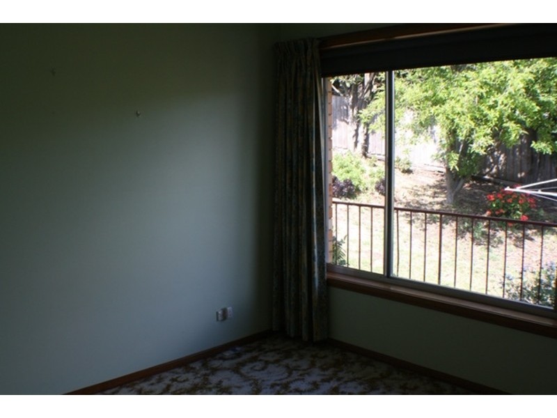 5 Rowana Court, Glenorchy TAS 7010