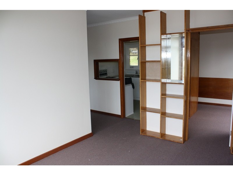 1/6 Moss Park Drive, New Town TAS 7008