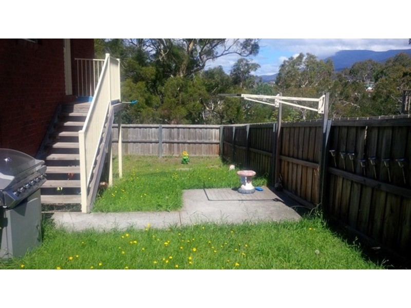 2/10 Treetops Court, Claremont TAS 7011