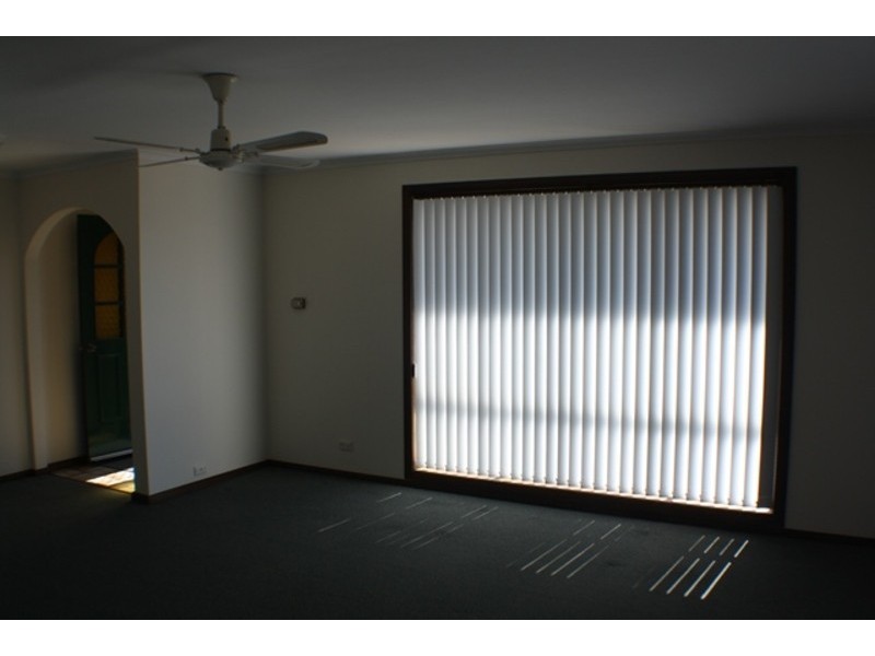 1/2a Shenstone Place, Montrose TAS 7010