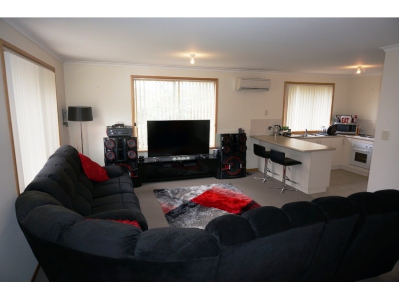 2/10 Tree Tops Court, Claremont TAS 7011