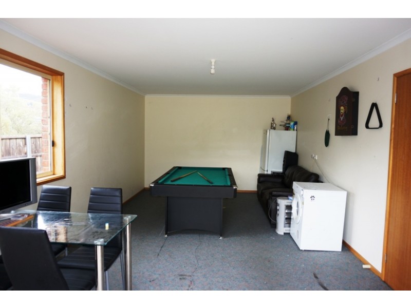 2/10 Tree Tops Court, Claremont TAS 7011