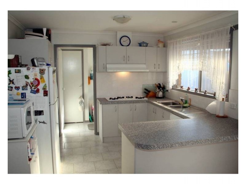 16 Celebration Court, Cranbourne VIC 3977