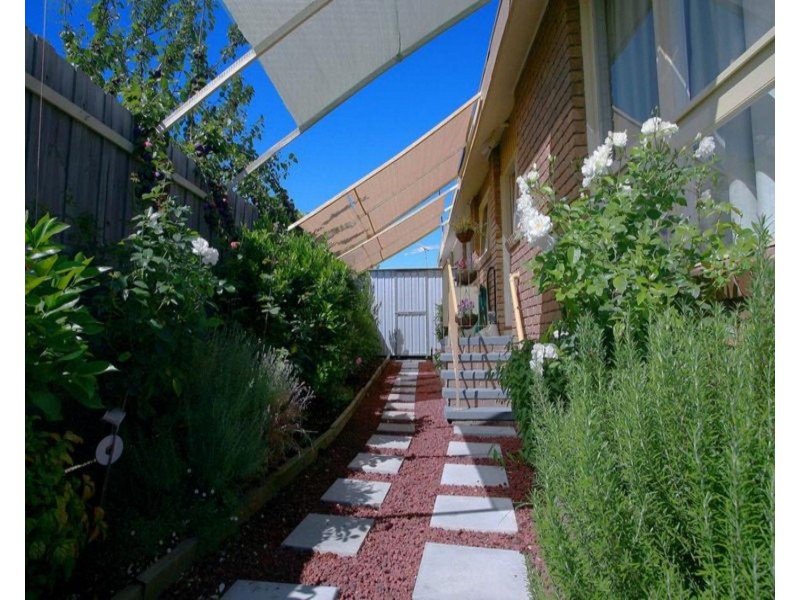 6/7 Rodney Court, Frankston VIC 3199