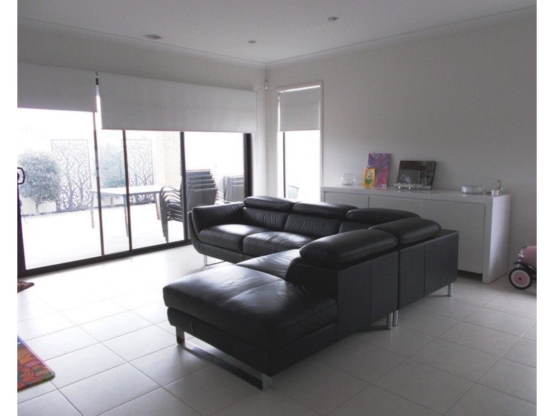 19 Hayton Park Boulevard, Cranbourne West VIC 3977