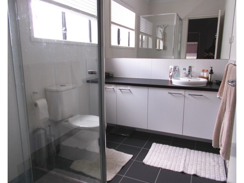 19 Hayton Park Boulevard, Cranbourne West VIC 3977